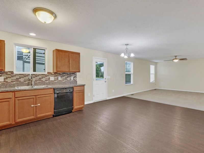 207 Long Cay Lane, Reynoldsburg, OH 43068 Photo 16