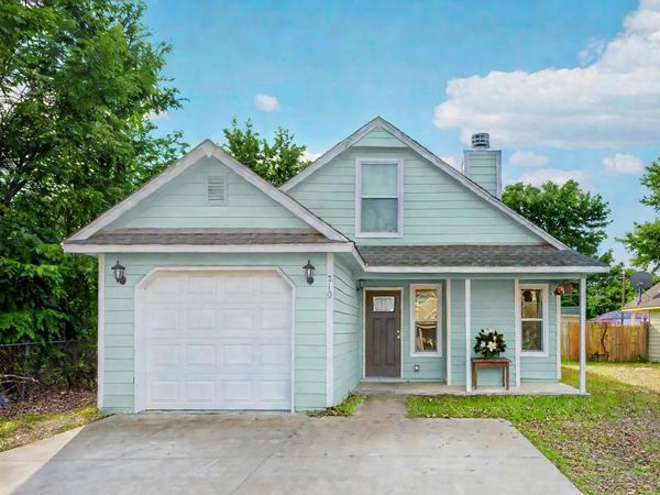 210 E 15th Street, Mounds, OK 74047