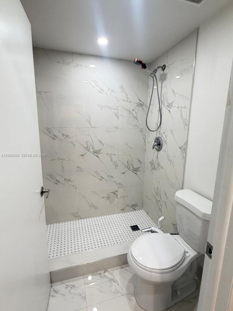 10975 SW 107th St, Unit 313, Miami, FL 33176 Photo