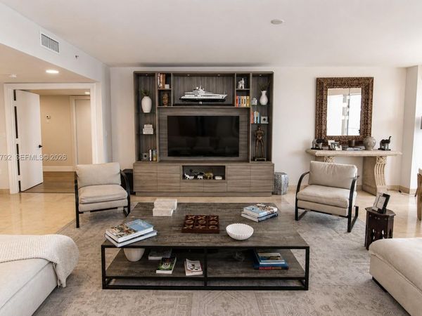 430 Grand Bay Dr , Unit 606, Key Biscayne, FL 33149