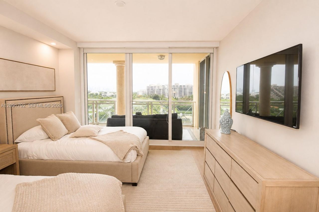 430 Grand Bay Dr , Unit 606, Key Biscayne, FL 33149 Photo