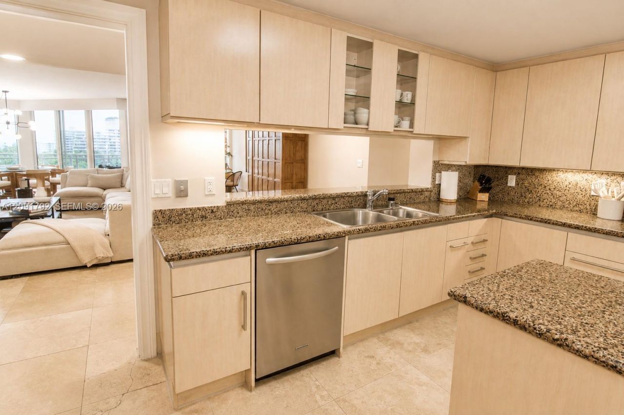 430 Grand Bay Dr , Unit 606, Key Biscayne, FL 33149 Photo