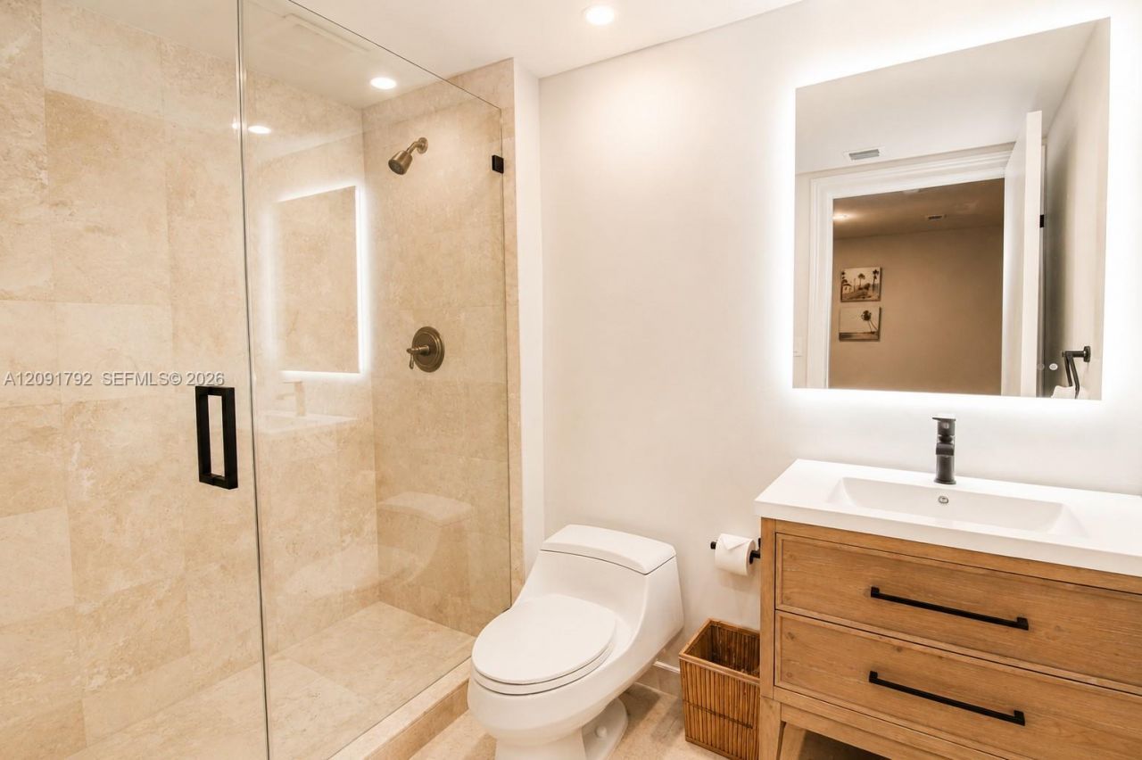 430 Grand Bay Dr , Unit 606, Key Biscayne, FL 33149 Photo