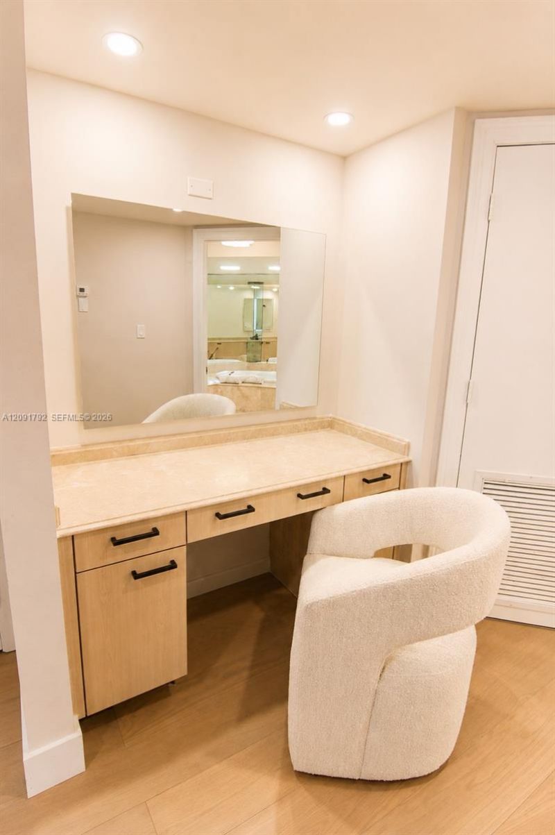 430 Grand Bay Dr , Unit 606, Key Biscayne, FL 33149 Photo