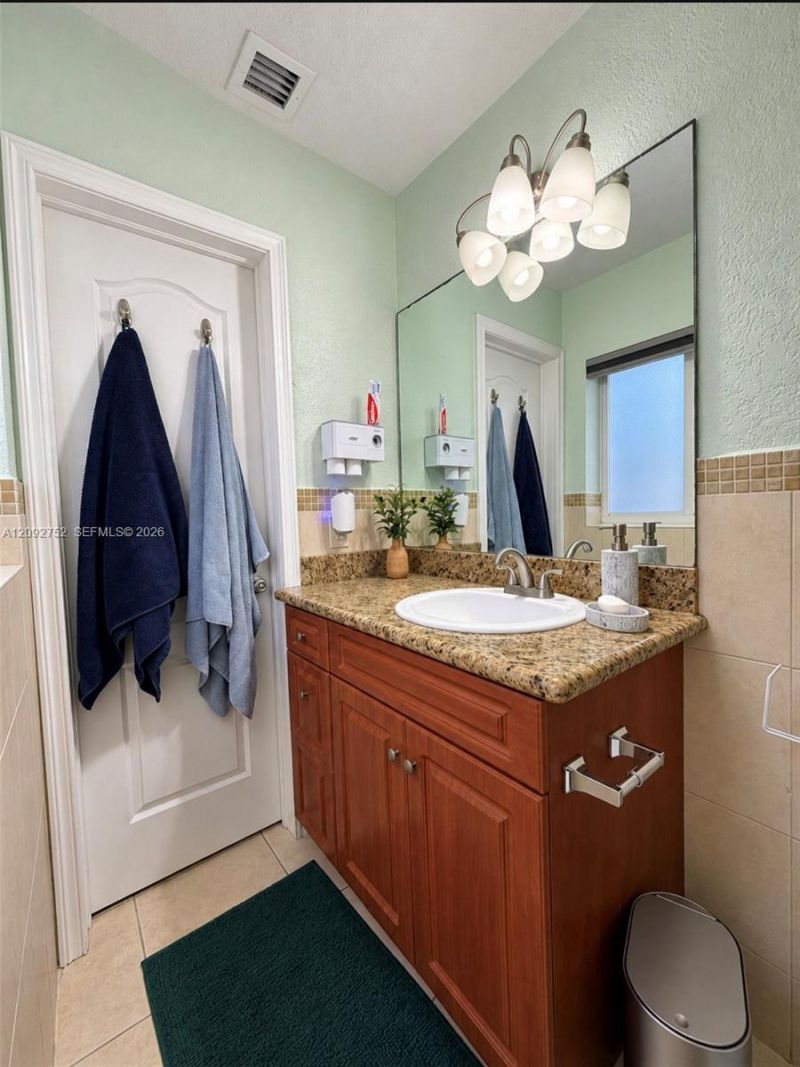 4300 NW 183rd St, Miami Gardens, FL 33055 Photo