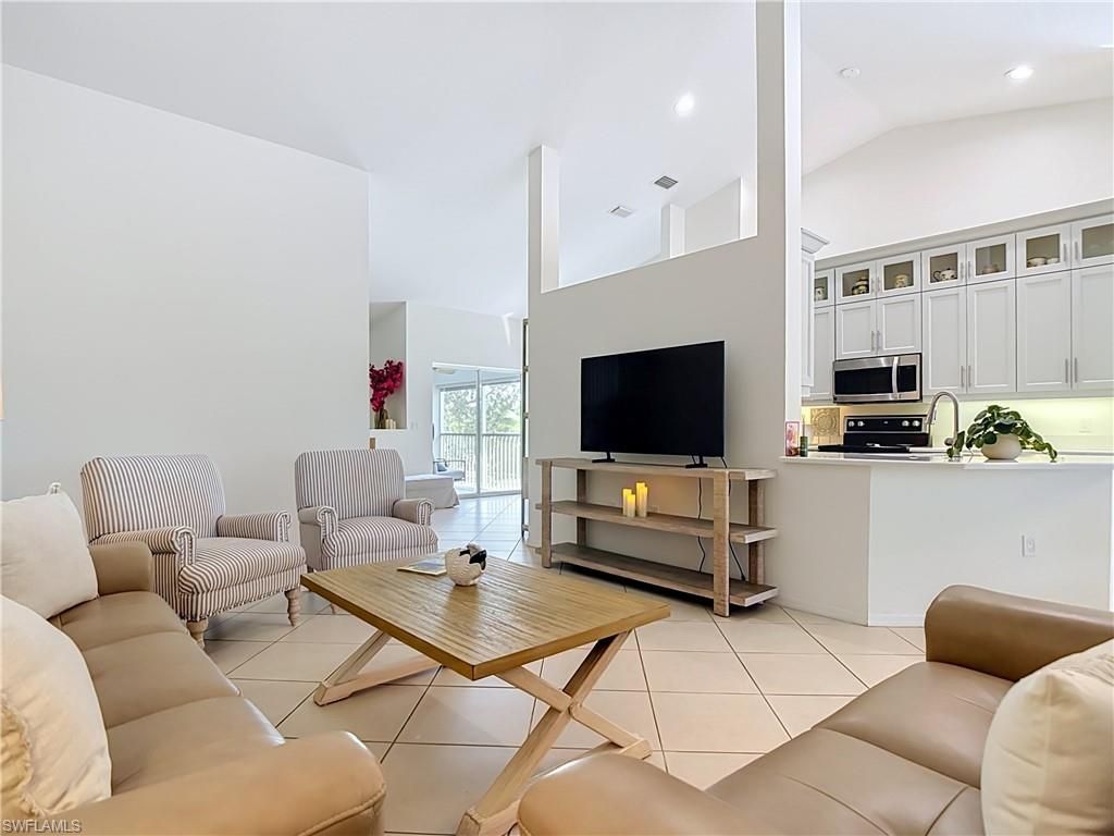 5600 Northboro Dr , Unit 201, Naples, FL 34110 Photo