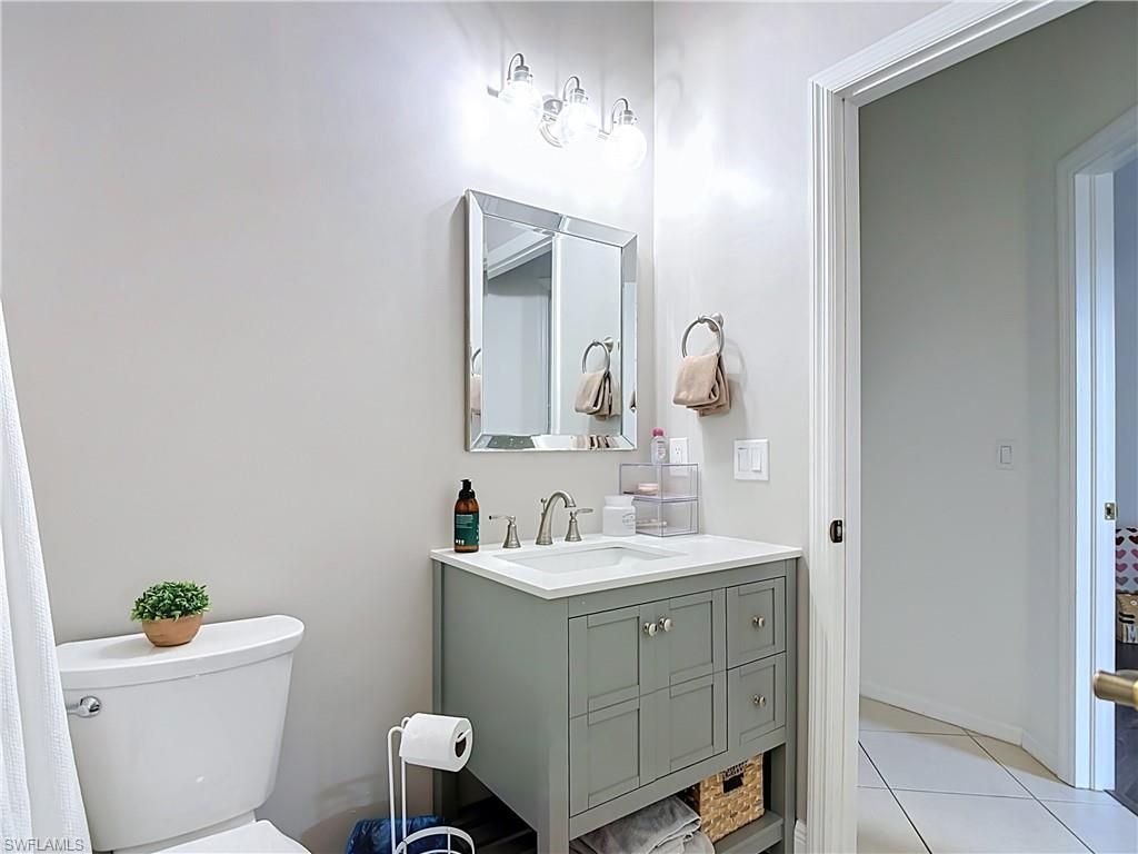 5600 Northboro Dr , Unit 201, Naples, FL 34110 Photo