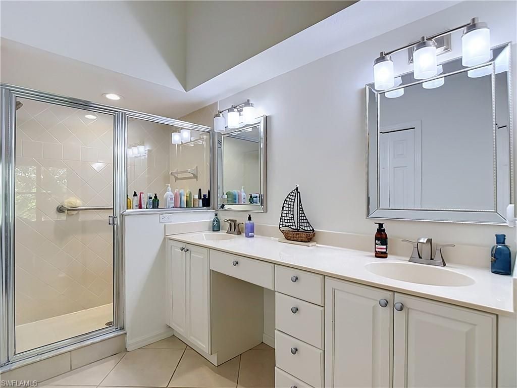 5600 Northboro Dr , Unit 201, Naples, FL 34110 Photo