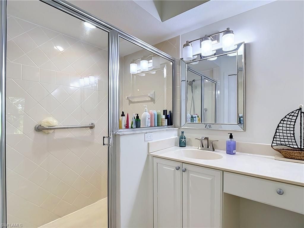 5600 Northboro Dr , Unit 201, Naples, FL 34110 Photo