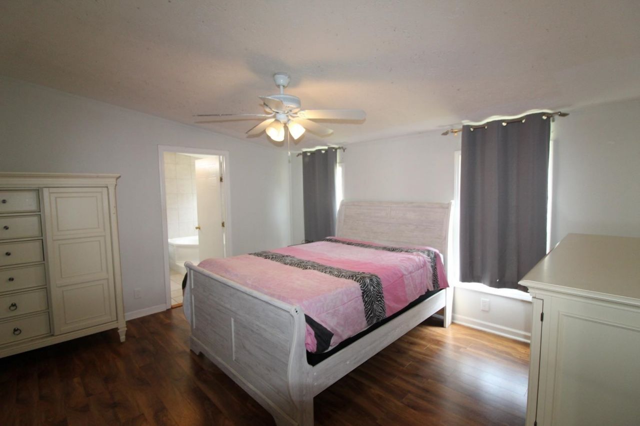 510 Folly Estates Dr. Photo 14