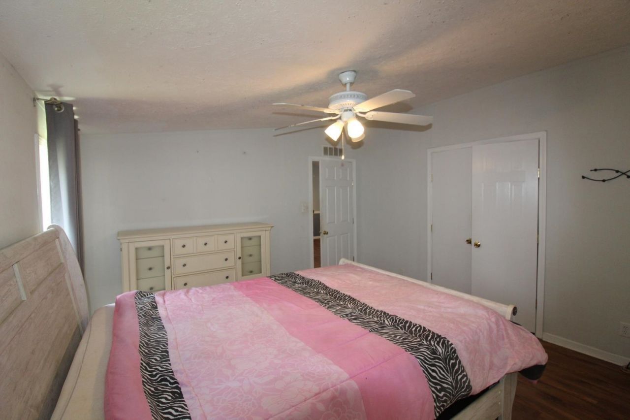 510 Folly Estates Dr. Photo 16