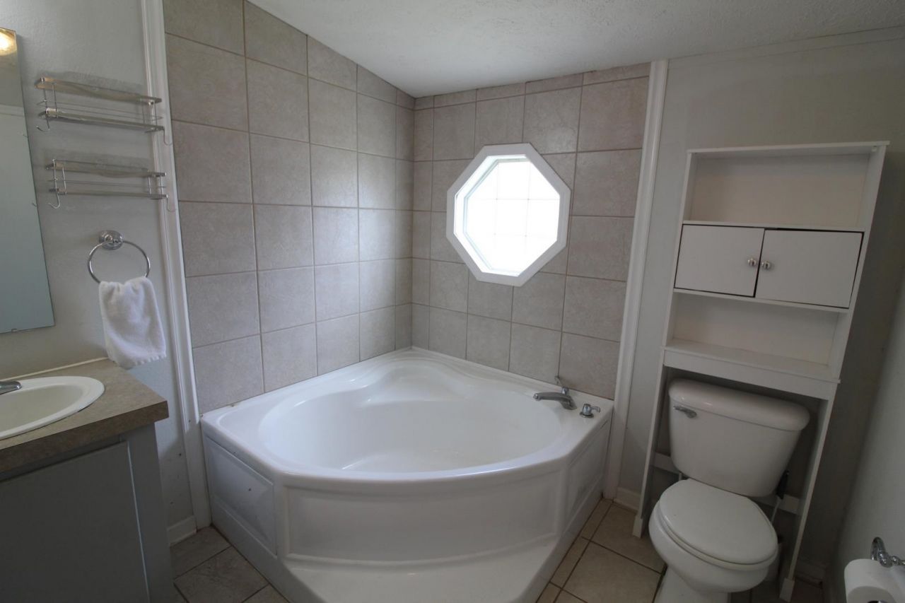 510 Folly Estates Dr. Photo 18