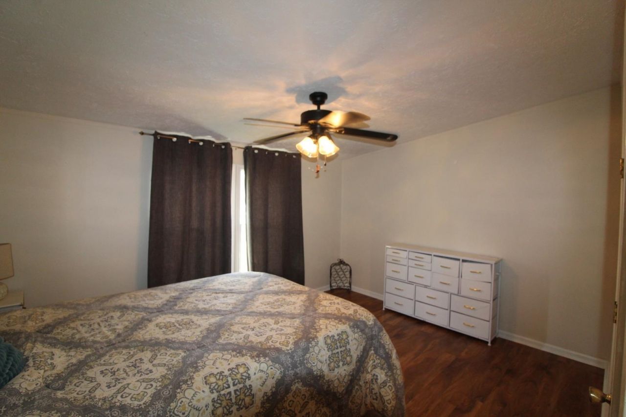 510 Folly Estates Dr. Photo 24
