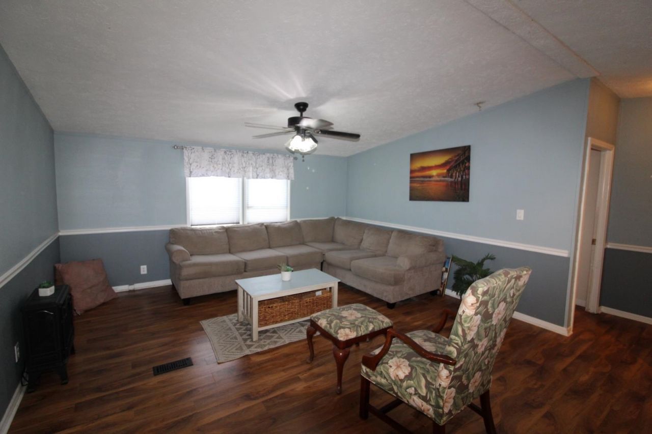 510 Folly Estates Dr. Photo 4