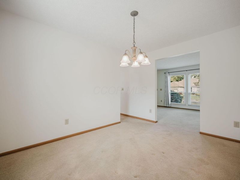 4489 Woodstream Drive, Columbus, OH 43230 Photo 10