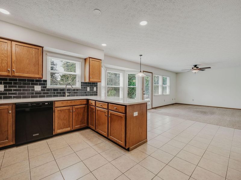 4489 Woodstream Drive, Columbus, OH 43230 Photo 11