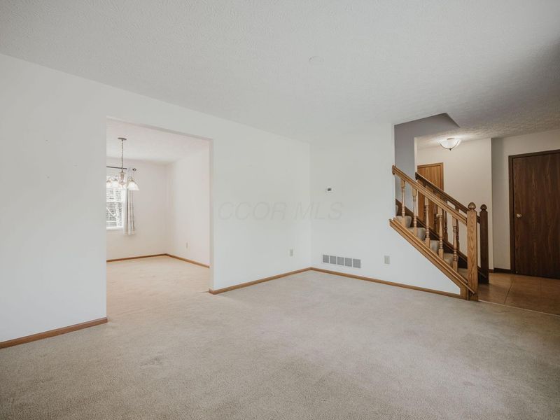 4489 Woodstream Drive, Columbus, OH 43230 Photo 7