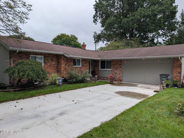 3789 Linden Green Drive , Toledo, OH 43614