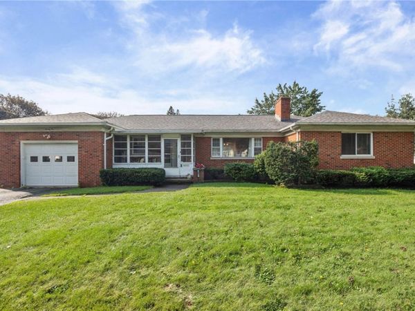 5 Woodale Drive, Rochester, NY 14616