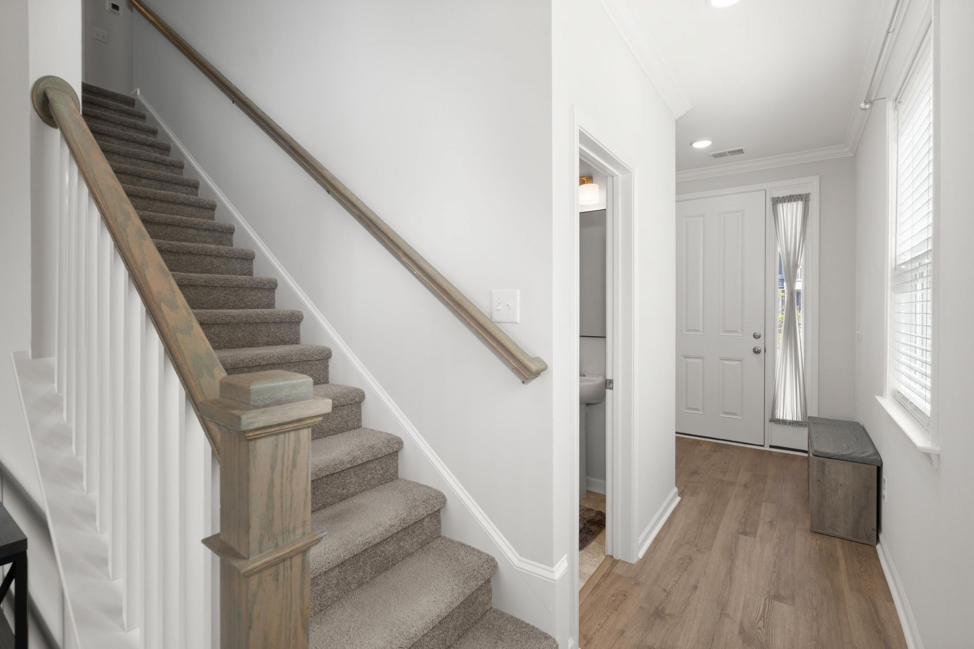 217 Old Grove Avenue Photo 4