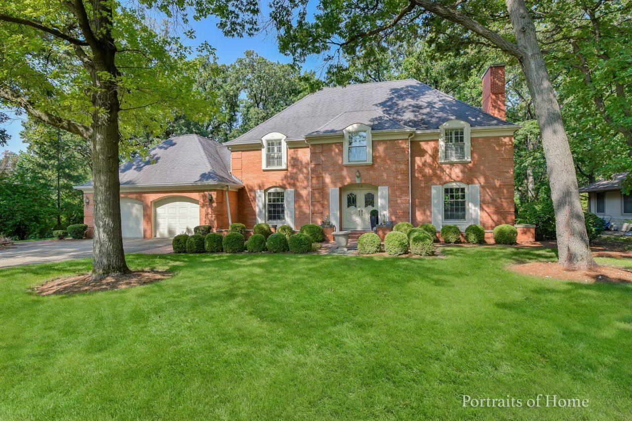 34 Sheffield Lane, Oak Brook, IL 60523 Main Photo