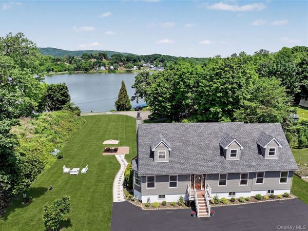 243 Kings Ferry Road , Verplanck, NY 10596