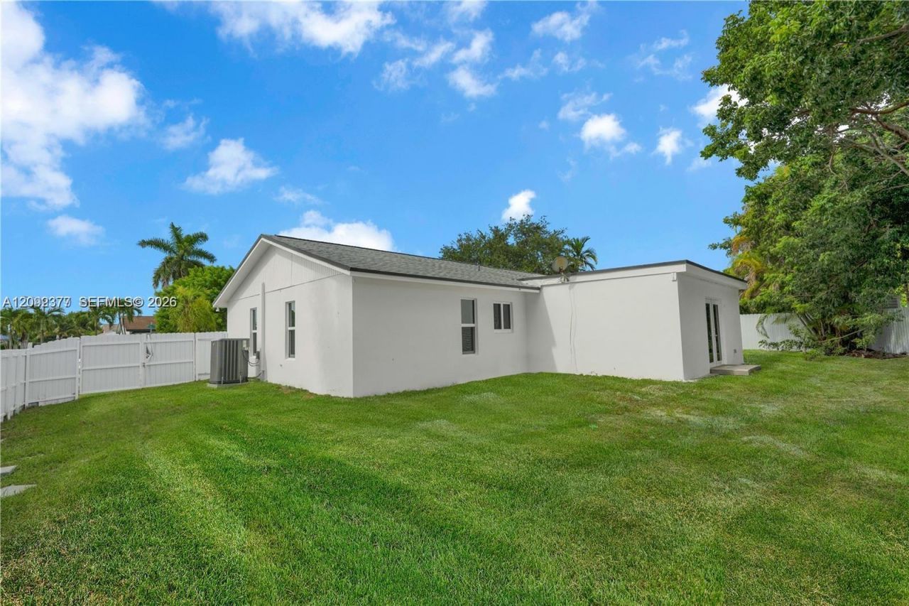 11011 SW 162nd Ter, Miami, FL 33157 Photo