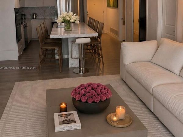 2301 Collins Ave , Unit 1019, Miami Beach, FL 33139