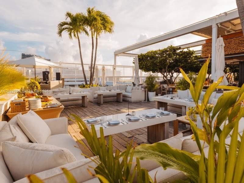 2301 Collins Ave , Unit 1019, Miami Beach, FL 33139 Photo