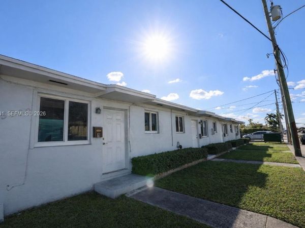 5700 SW 4th St, Unit 4, Miami, FL 33144
