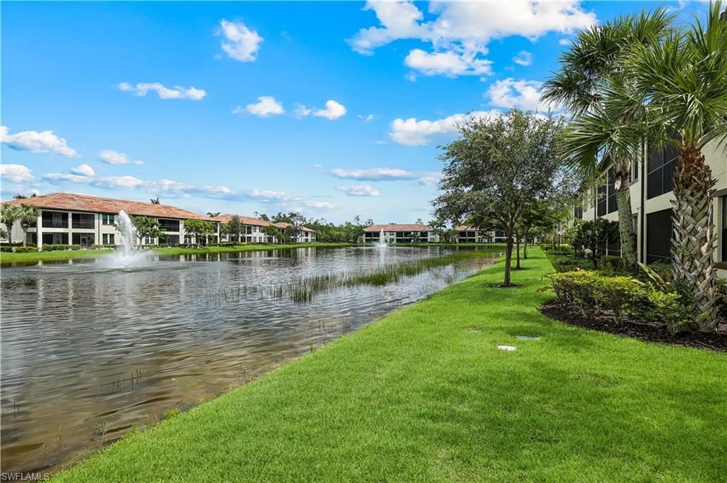 15114 Palmer Lake Cir , Unit 203, Naples, FL 34109 Photo