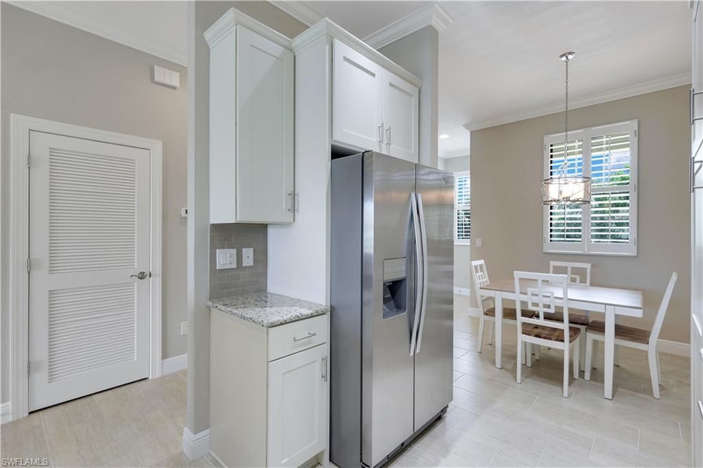 15114 Palmer Lake Cir , Unit 203, Naples, FL 34109 Photo