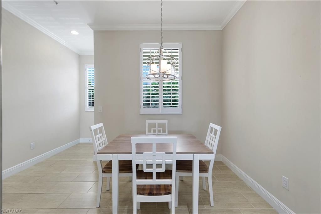 15114 Palmer Lake Cir , Unit 203, Naples, FL 34109 Photo