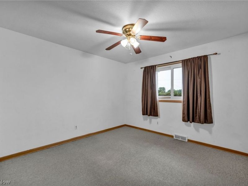 24560 Stephen Avenue, Euclid, OH 44123 Photo 17