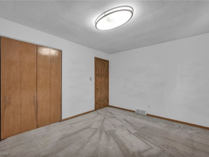 24560 Stephen Avenue, Euclid, OH 44123 Photo 22