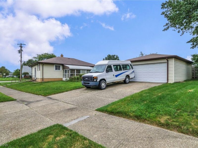 24560 Stephen Avenue, Euclid, OH 44123 Photo 41