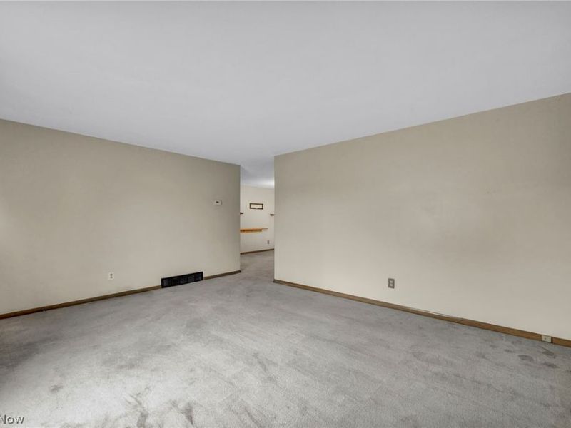 24560 Stephen Avenue, Euclid, OH 44123 Photo 6