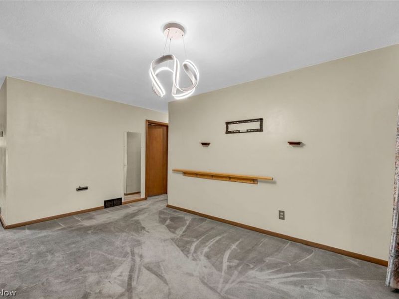 24560 Stephen Avenue, Euclid, OH 44123 Photo 8