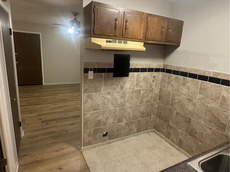 16000 Maple Heights Boulevard, Unit 102, Maple Heights, OH 44137 Photo 14
