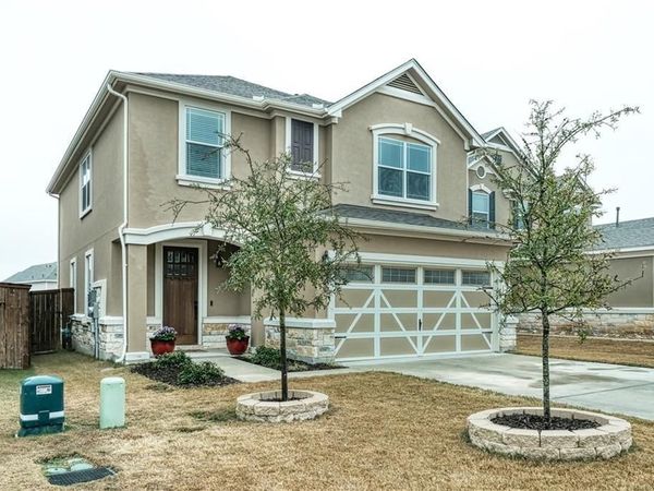 220 Danablu DR, Hutto, TX 78634