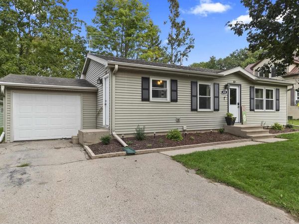 420 S MILWAUKEE AVENUE, Oconto Falls, WI 54154