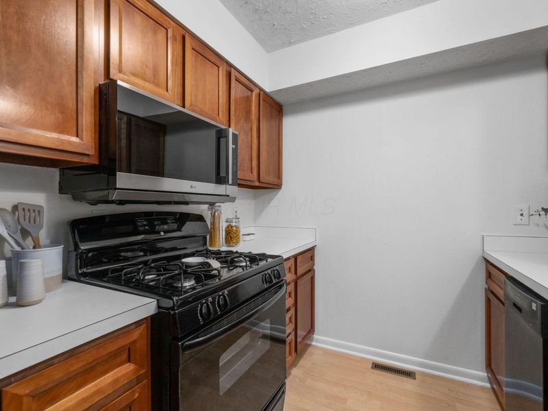 253 E Kossuth Street, Unit A, Columbus, OH 43206 Photo 19