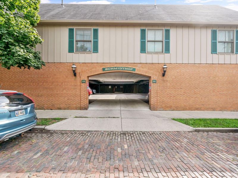 253 E Kossuth Street, Unit A, Columbus, OH 43206 Photo 26