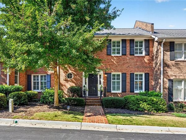 36 Pointe Terrace SE, Atlanta, GA 30339