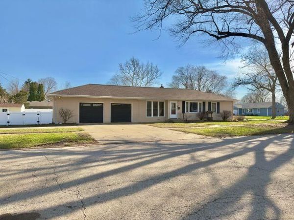 1311 THEODORE Street, LOVES PARK, IL 61111