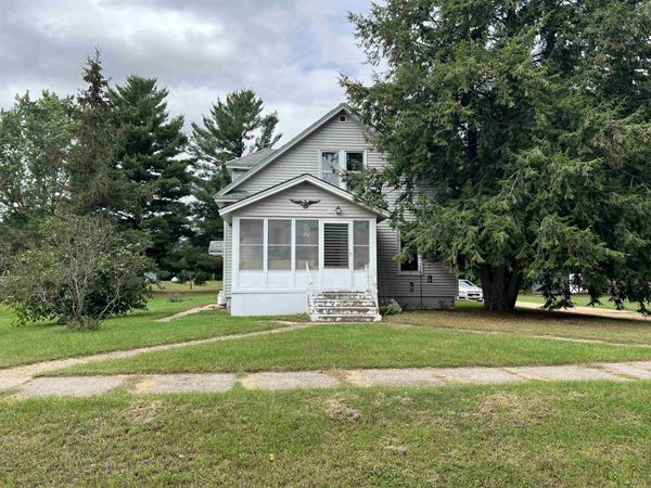 527 N Iowa Street, Muscoda, WI 53573