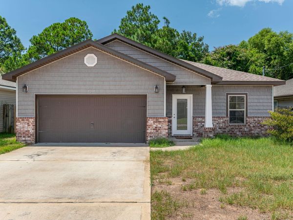 2239 Tom Street, Navarre, FL 32566