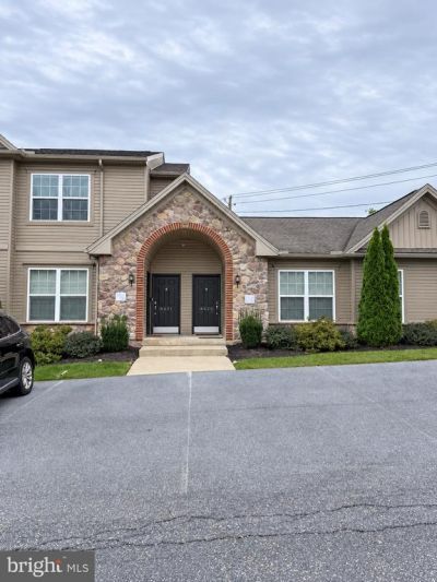 8431 HILTON STREET , HUMMELSTOWN, PA 17036
