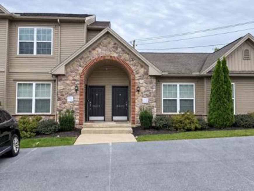 8431 Hilton Street , Hummelstown, PA 17036 Main Photo