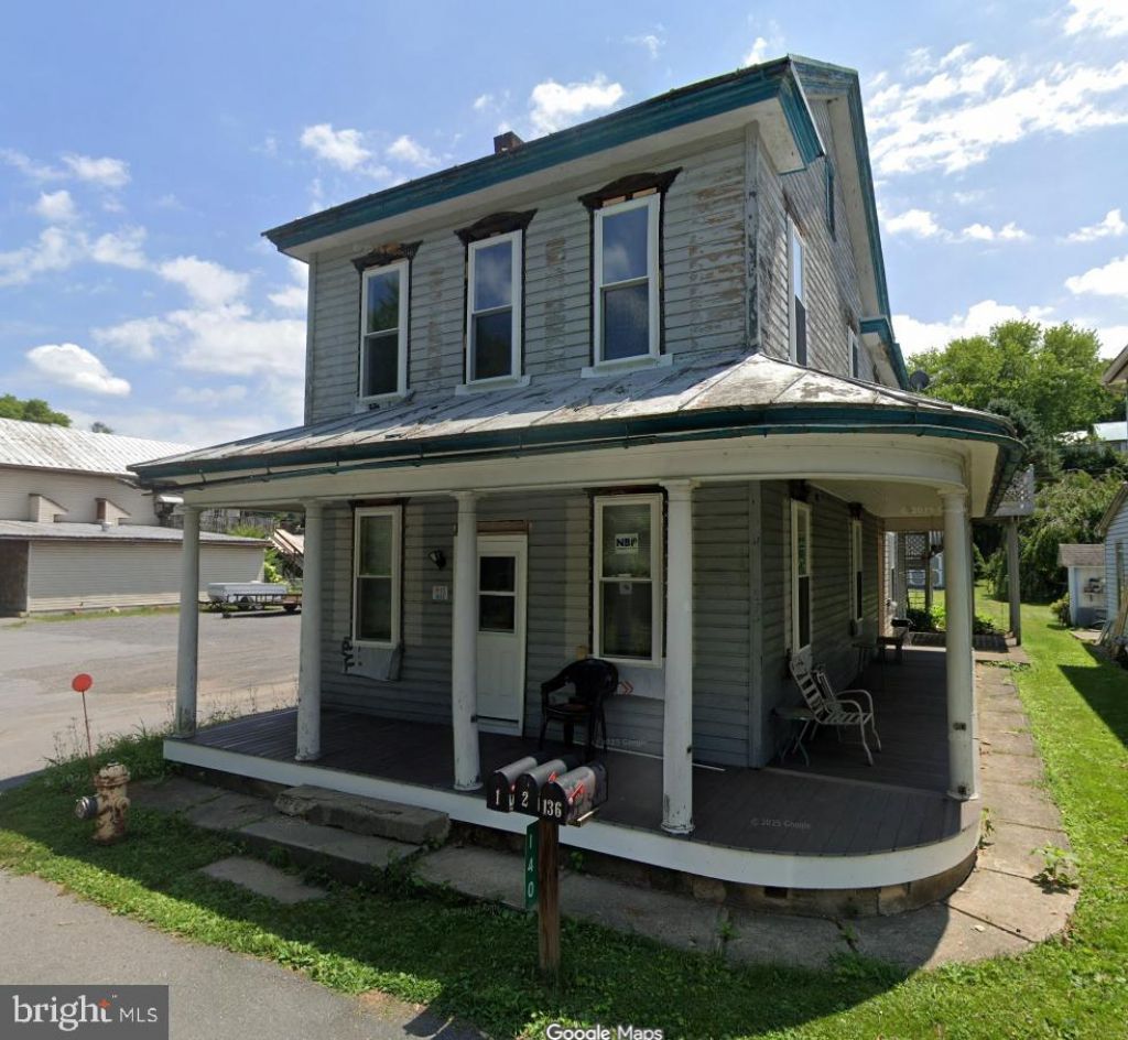 140 WATER STREET , DALMATIA, PA 17017